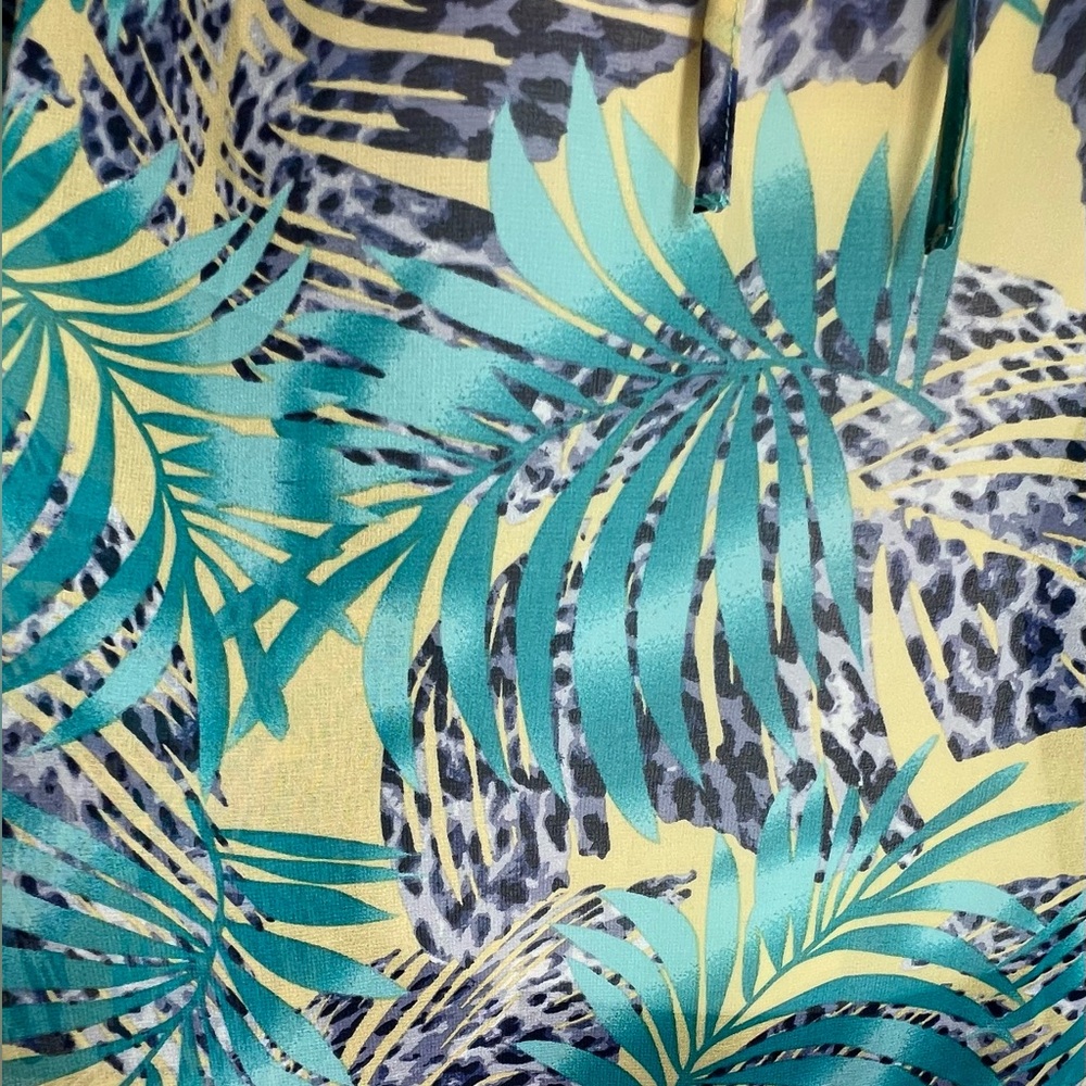 Chico’s Blouse Tropical Leopard Semi Sheer Ruffle Sleeve Green Blue 12 Large L - Picture 5 of 11